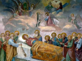 Православные отмечают Успение Пресвятой Богородицы, один из главных православных праздников Православные отмечают Успение Пресвятой Богородицы, один из главных православных праздников