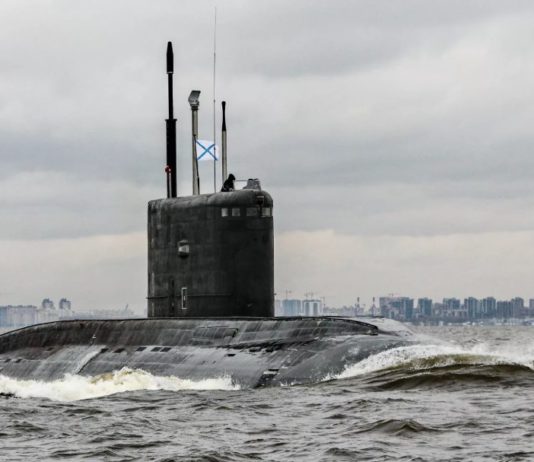 Новая подводная лодка проекта 636.3 «Варшавянка» завтра войдет в состав Военно-морского флота России Новая подводная лодка проекта 636.3 "Варшавянка" завтра войдет в состав Военно-морского флота России