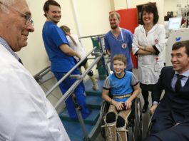 Россияне, поддержим инициативу РИА ФАН! Письменно защитим врача Л.Рошаля от оскорблений оскотинившихся либераста Навального с подельником Миловым Россияне, поддержим инициативу РИА ФАН! Письменно защитим врача Леонид Рошаля от оскорблений оскотинившихся либераста Навального с подельником Ниловым