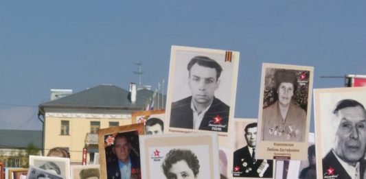 9 месяцев исправительных работ получил Д.Шестаков за публикацию на сайте Бессмертного полка фото предателя родины Власова 9 месяцев исправительных работ получил Д.Шестаков за публикацию на сайте Бессмертного полка фото предателя родины Власова