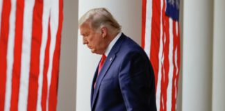 Поствыборная истерия демократов в США против Трампа — по русски это «на воре и шапка горит»… Поствыборная истерия демократов в США против Трампа - это то, что по русски значит "на воре и шапка горит"...