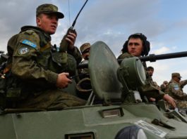 Российские миротворцы размещаются в Нагорном Карабахе вдоль линии соприкосновения Армении и Азербайджана Российские миротворцы размещаются вдоль линии соприкосновения в Нагорном Карабахе