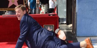 Россия со своими историческими победами не по зубам «боевому киноальянсу» США с героем Бэтменом и Украины, что вообще без армии и без героев Россия со своими историческими победами не по зубам "боевому киноальянсу" США с героем Бэтменом и Украины, что вообще без армии и без героев