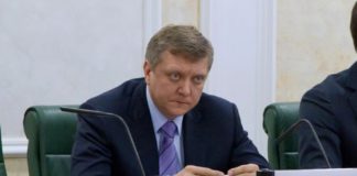 Путин подписал закон о признании иноагентами любых граждан и организаций, замеченных в политработе в России за зарубежные средства Путин подписал закон о признании иноагентами любых граждан и организаций, замеченных в политработе в России за зарубежные средства