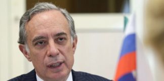 Посол страны НАТО (Италия) в Москве привился вакциной «Спутник V», которую коллективный Запад в злобном бессилии «поливает грязью» Посол страны НАТО (Италии) в Москве привился вакциной "Спутник V", которую коллективный Запад в злобном бессилии "поливает грязью"