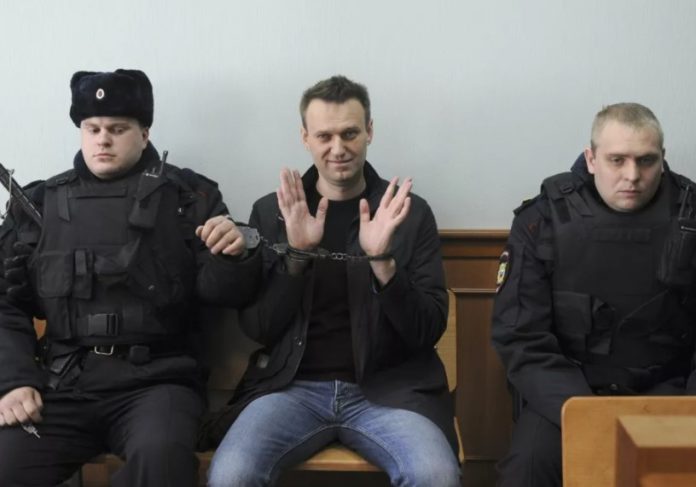 "Список преступлений Навального", А.Роджерс: стрельба в человека, мошенничество с "Ив Роше" и "Кировлес", "Болотное дело", оскорбление ветерана, госизмена и пр..