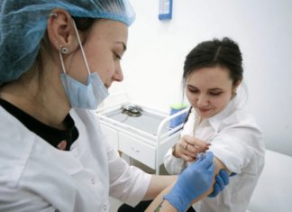 Что будет с теми кто откажется от вакцинации от коронавируса, можно ли и как отказаться от прививки? Что будет с теми кто откажется от вакцинации от коронавируса, можно ли и как отказаться от прививки?
