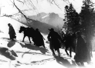18 февраля в истории: завершена Западно-Карпатская наступательная операция (1945), открыта планета Плутон (1930) 18 февраля в истории: завершена Западно-Карпатская наступательная операция (1945), открыта планета Плутон (1930)