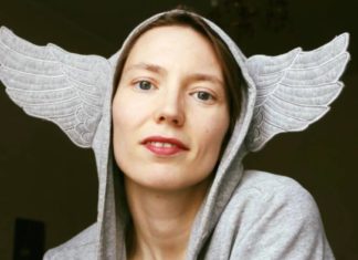 Обыски в Питере в квартирах агитаторов незаконных митингов, маргиналов-иноагентов, живущих на донаты — типа Д.Апахончич и ЛГБТ-придурка П.Стеканова Обыски в Питере в квартирах агитаторов незаконных митингов, маргиналов-иноагентов, живущих на донаты - типа Д.Апахончич и ЛГБТ-придурка П.Стеканова