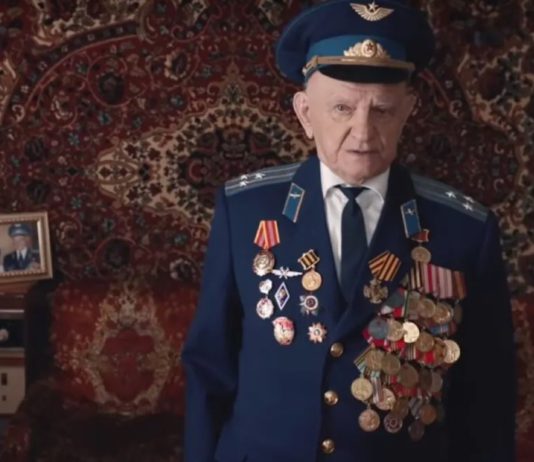 Подонка-предателя Навального сегодня судят за клевету и оскорбление ветерана ВОВ Игната Артеменко, западные шакалы-дипломаты слетаются к суду Подонка-предателя Навального сегодня судят за клевету и оскорбление ветерана ВОВ Игната Артеменко, западные шакалы-дипломаты слетаются к суду