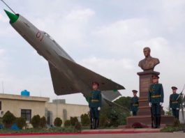 «Это вам за пацанов!»… Памятник настоящему Герою России Роману Филиппову на авиабазе Хмеймим (Сирия), видео "Это вам за пацанов!"... Памятник настоящему Герою России Роману Филиппову на авиабазе Хмеймим (Сирия), видео