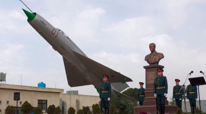 «Это вам за пацанов!»… Памятник настоящему Герою России Роману Филиппову на авиабазе Хмеймим (Сирия), видео "Это вам за пацанов!"... Памятник настоящему Герою России Роману Филиппову на авиабазе Хмеймим (Сирия), видео