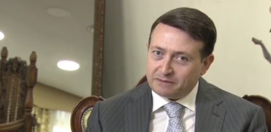 Винченцо Трани, глава Итало-российской торговой палаты, о начале производства в Италии вакцины Спутник V, уже в июле 2021, видео Винченцо Трани, глава Итало-российской торговой палаты, о начале производства в Италии вакцины Спутник V, уже в июле 2021, видео