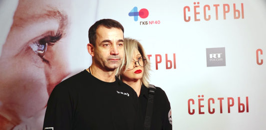 Государственную премию за создание вакцины против COVID-19 предложил Дмитрий Певцов, знающий, что такое «красная зона» Государственную премию за создание вакцины против COVID-19 предложил Дмитрий Певцов, знающий, что такое "красная зона"