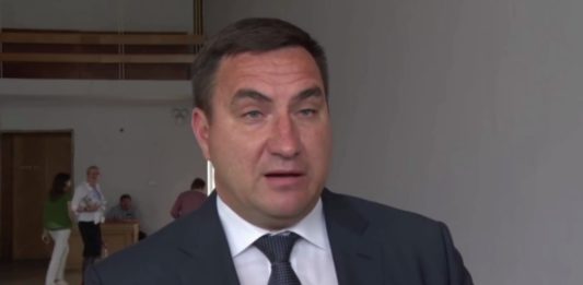 Что в Крыму с культурой?!! До матерщины А.Новосельской бывший «сиделец» и зам.министра культуры РК Крым А.Ростенко с речью о «мягких бомбах из сортира» (2016)… Что в Крыму с культурой?!! После матерщины А.Новосельской бывший "сиделец" зам.министра культуры РК Крым Ростенко с речью о "мягких бомбах из сортира"...