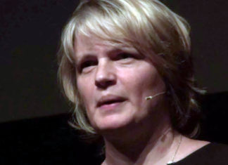 Вице-президент Twitter по публичной политике в Европе Шинейд МакСуинни отчиталась перед РКН, замедление продлено до 15 мая 2021 Вице-президент Twitter по публичной политике в Европе Шинейд МакСуинни отчиталась перед РКН, замедление продлено до 15 мая 2021