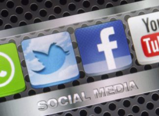 Все крупные соцсети, влючая антироссийские Facebook, Twitter, Youtube, будут обязаны иметь официальное представительство в России Все крупные соцсети, влючая антироссийские Facebook, Twitter, Youtube, будут обязаны иметь официальное представительство в России