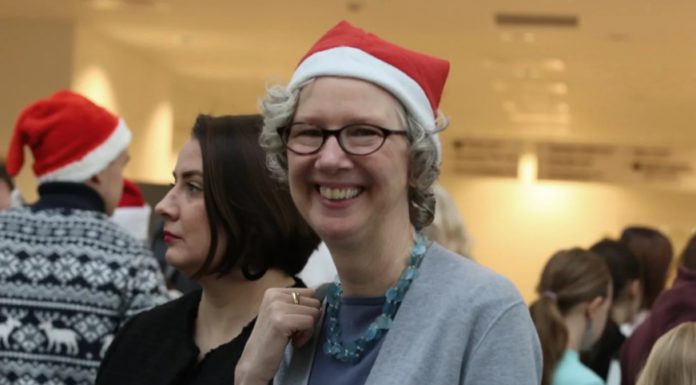 Генконсул США в Екатеринбурге Эми Сторроу наконец то свалила из гнезда русофобии на русском Урале, «скатертью дорожка, мадам..!» Генконсул США в Екатеринбурге Эми Сторроу наконец то свалила из гнезда русофобии на Урале, "скатертью дорожка, мадам..!"