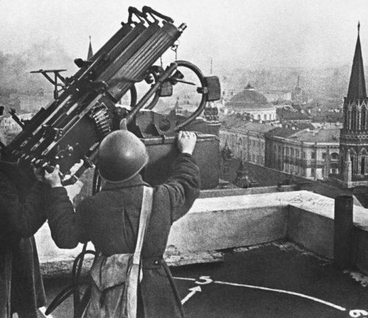 Памятный знак «80 лет Битвы за Москву» получат свыше 3000 ветеранов, оборонявших столицу в грозном 1941 году Памятный знак "80 лет битвы за Москву" получат свыше 3000 ветеранов, оборонявших столицу осенью 1941
