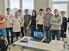 Российские школьники взяли все 8 золотых медалей на 21-й Азиатской олимпиаде по физике, физтехи — вперёд!!! Российские школьники взяли все 8 золотых медалей на 21-й Азиатксокй олимпиаде по физике, физтехи - вперёд!!!