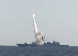Фрегат «Адмирал Горшков» произвёл пуск гиперзвуковой ракеты «Циркон», цель в 350км на берегу Баренцева моря поражена успешно. Видео Фрегат «Адмирал Горшков» произвёл пуск гиперзвуковой ракеты «Циркон», цель в 350км на берегу Баренцевом море поражена успешно. Видео