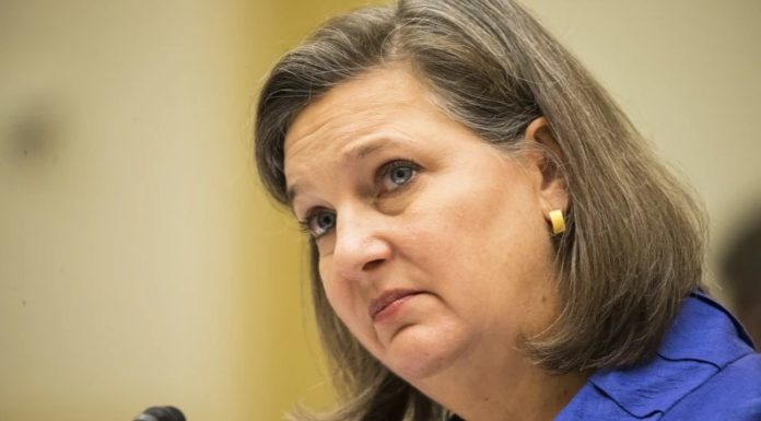 Деградация в «Белом Доме» (США): Вика Нуланд уверена, что в России есть разные города Екатеринбург и Свердловск одновременно Деградация в "Белом Доме" (США): Вика Нуланд уверена, что в России есть разные города Екатеринбург и Свердловск одновременно