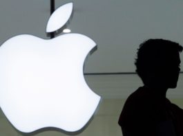 Компании Apple и Likee «приземляются» в российском законодательном поле: открыли личные кабинеты в Роскомнадзоре Компании Apple и Likee "приземляются" в российском законодательном поле: открыли личные кабинеты в Роскомнадзоре