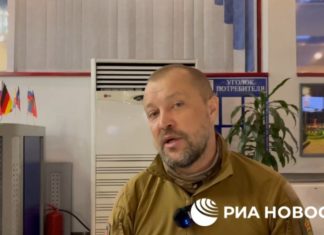 ВИДЕО: Пока ещё Добрый Совет укронацистам и военным ВСУ: «Сложите оружие, пока вы живы. Потом будет поздно» Офицер запаса Народной милиции ДНР Максим Дроздов (позывной Индус) дал совет украинским военным не затягивать и сдаваться,