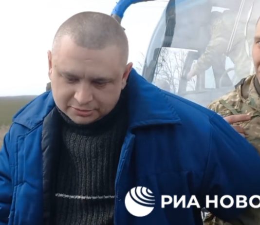 ВИДЕО: ЗамНачШтаба 503 отдельного батальона морской пехоты ВСУ в женской одежде пытался покинуть Мариуполь ВИДЕО: ЗамНачШтаба 503 отдельного батальона морской пехоты ВСУ в женской одежде пытался покинуть Мариуполь