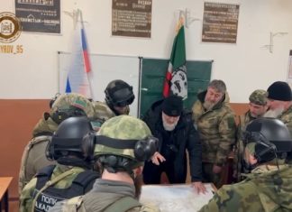 ВИДЕО: «Бандеровским Нацикам даётся один шанс — застрелиться или сдаться», чеченский ОМОН вошел в Мариуполь ВИДЕО: "Бандеровским Нацикам даётся один шанс - застрелиться или сдаться", чеченский ОМОН вошел в Мариуполь