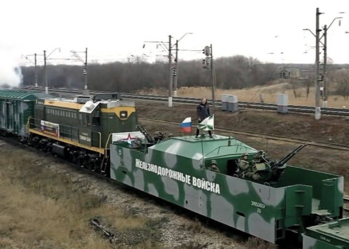 ВИДЕО: Русский бронепоезд спас и вывез в Крым из Украины почти 250 граждан Турции, Египта, Швеции, Индии, Бразилии, Италиия ...