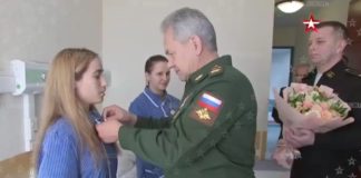 ВИДЕО: Сергей Шойгу вручил Звезду Героя, Ордена Мужества и медали российским воинам-героям ВИДЕО: Сергей Шойгу вручил Звезду Героя, Ордена Мужества и медали российским воинам-героям