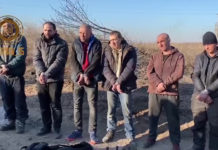 ВИДЕО: шайка укрофашистов попалась в руки чеченских воинов полка Рамзана Кадырова.. Жалкие, трусливые, всё осознали.. Твари! ВИДЕО: шайка укрофашистов попалась в руки чеченских воинов полка Рамзана Кадырова.. Жалкие, трусливые, всё осознали.. Твари!
