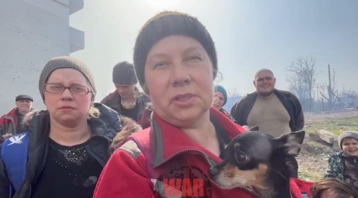ВИДЕО: «2 месяца в подвалах, ни еды, ни лекарств, ни воды.. Спасибо России и ДНР что спасли!», жители Мариуполя для WarGonzo (С.Пегов) ВИДЕО: "2 месяца в подвалах, ни еды, ни лекарств, ни воды.. Спасибо России и ДНР что спасли!", жители Мариуполя для WarGonzo (С.Пегов)