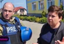 ВИДЕО: «Там были дети, зачем они стреляли по школе?!!», журналист из США в Волновахе, шокирован правдой об укронацистах