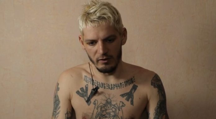 ВИДЕО: в Мариуполе задержан укронацист из «Азова» Александр Пугач, в наркотическом шоке дает показания ВИДЕО: в Мариуполе задержан укронацист из "Азова" Александр Пугач, в наркотическом шоке дает показания