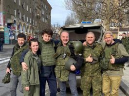 Истинная русская творческая интеллигенция сейчас в Донецке вместе с армией и народом, а не в Израилях «бабки спасает» Истинная русская творческая интеллигенция сейчас в Донецке вместе с армией и народом, а не в Израилях "бабки спасает"