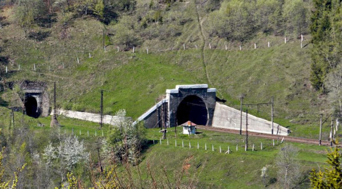 Крупный ЖД-«Бескидский тоннель» (Львов) «откалиброван» российскими кораблями ЧФ Крупный-ЖД-Бескидский-тоннель-(Львов)-откалиброван-российскими-кораблями-ЧФ