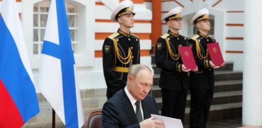 Президент России В.В.Путин подписал новую Морскую доктрину РФ — основные положения Президент России В.В.Путин подписал Новую Морскую доктрину РФ - основные положения