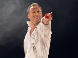 Россия очищается: очередной «заслуженный» артист-поганец, жид-русофоб Анатолий Вайсман (он же «Белый») свалил из РФ.. В Израиль.. Россия очищается: очередной "заслуженный" артист-поганец, жид-русофоб Анатолий Вайсман (он же "Белый") свалил из РФ.. В Израиль..