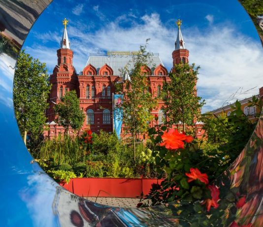 Фестиваль «Цветочный джем» начался сегодня в Москве, список площадок в центре столицы Фестиваль Цветочный джем начался сегодня в Москве, список площадок в центре столицы