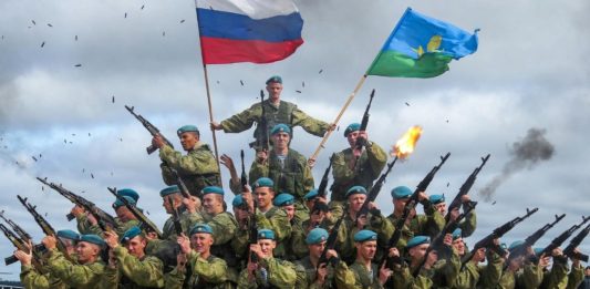 Сегодня, 2 августа, в России празднуют 92-ю годовщину героических гвардейских Воздушно-Десантных войск (ВДВ) Сегодня, 2 августа, в России празднуют 92-ю годовщину героических гвардейских Воздушно-Десантных войск (ВДВ)