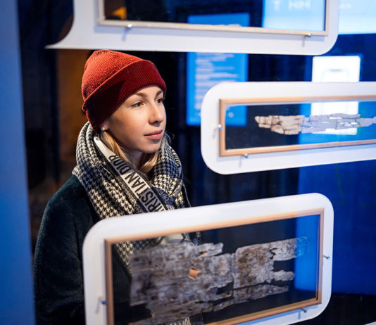 Выставка «У вас есть непрочитанные…» проекта #ПОДКЛЕТ в парке «Зарядье» проходит с 8 ноября по 25 декабря 2022 года Выставка "У вас есть непрочитанные…" проекта #ПОДКЛЕТ в парке "Зарядье" проходит с 8 ноября по 25 декабря 2022 года