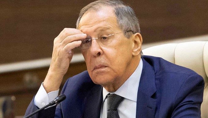 Опять бубнёж про «красные линии» России: теперь от Лаврова в адрес плюющих на нас сатанистов США и Британии Опять бубнёж про "красные линии" России: теперь от Лаврова, в тот же адрес плюющих в ответ сатанистов США и Британии