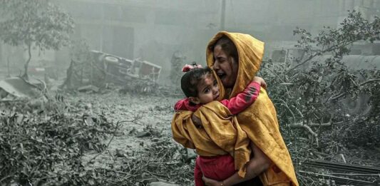 ФОТО, фотограф Али Джадалла (ИА Anaolu) в Газе: жидо-сатанинский Израиль убивает и взрывает детей, женщин, стариков… ООН заткнулась.. ФОТО, фотограф Али Джадалла (ИА Anaolu) в Газе: жидо-сатанинский Израиль убивает и взрывает детей, женщин, стариков... ООН заткнулась..