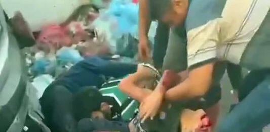 ВИДЕО, жидосатанист-убийца палестинцев Нетаньяху затопил в крови сектор Газа: убиты тысячи детей, женщин, стариков Жидосатанист-убийца палестинцев Нетаньяху затопил в крови сектор Газа: убиты тысячи детей, женщин, стариков