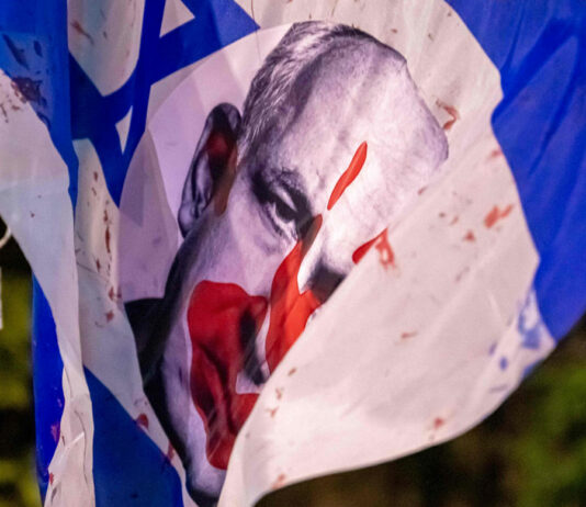 Жиды-убийцы премьер Израиля Б.Нетаньяху, мин.обороны Йоав Галлант струсили: ордера на их арест в Международном Уголовном суде (МУС) Жиды-убийцы премьер Израиля Нетаньяху, мин.обороны Йоава Галланта струсили - ордера на их арест в Международном Уголовном суде (МУС)