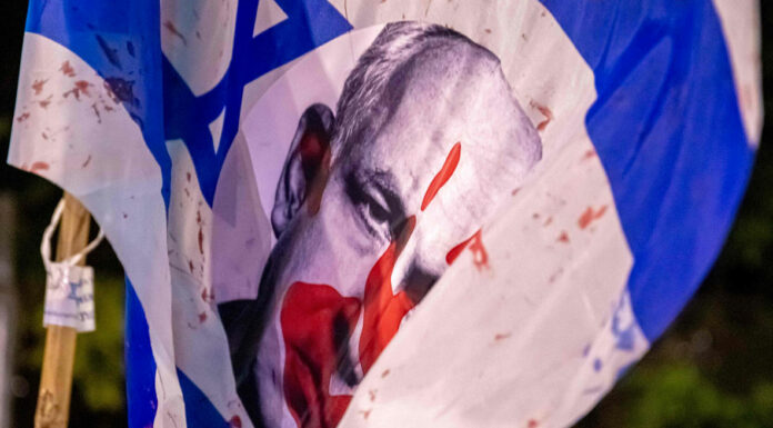 Жиды-убийцы премьер Израиля Б.Нетаньяху, мин.обороны Йоав Галлант струсили: ордера на их арест в Международном Уголовном суде (МУС) Жиды-убийцы премьер Израиля Нетаньяху, мин.обороны Йоава Галланта струсили - ордера на их арест в Международном Уголовном суде (МУС)