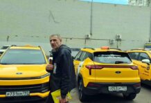 Обнаглели! Такси «MBS» + таксопарк во дворе жилого дома 27 по ул.Теплый Стан в Москве, жителям дома НЕГДЕ ПАРКОВАТЬСЯ в своём дворе! Обнаглели! Такси и таксопарк во дворе жилого дома 27 по ул.Теплый Стан в Москве, жителям дома НЕГДЕ ПАРКОВАТЬСЯ в своём дворе!