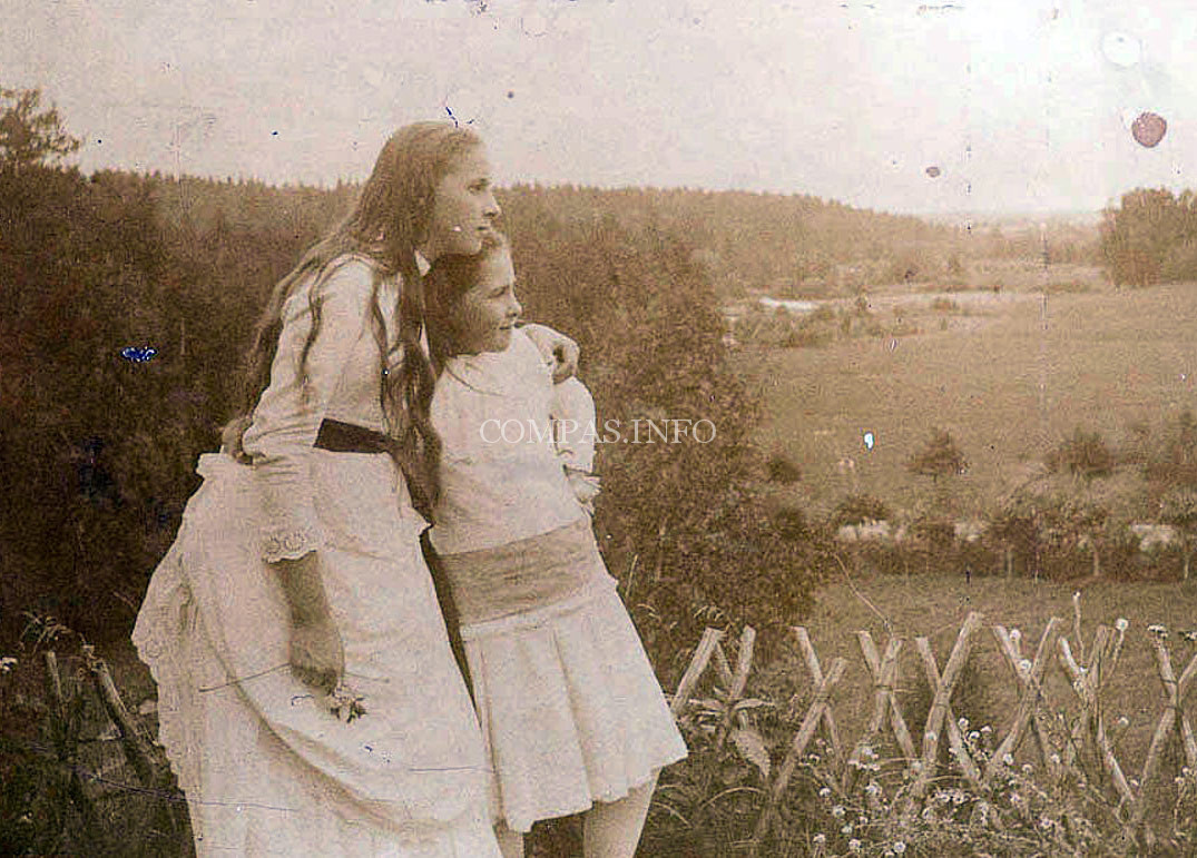 О.Ф. Мамонтова и В.С. Мамонтова на Таньоновом носу, начало 1880-х годов